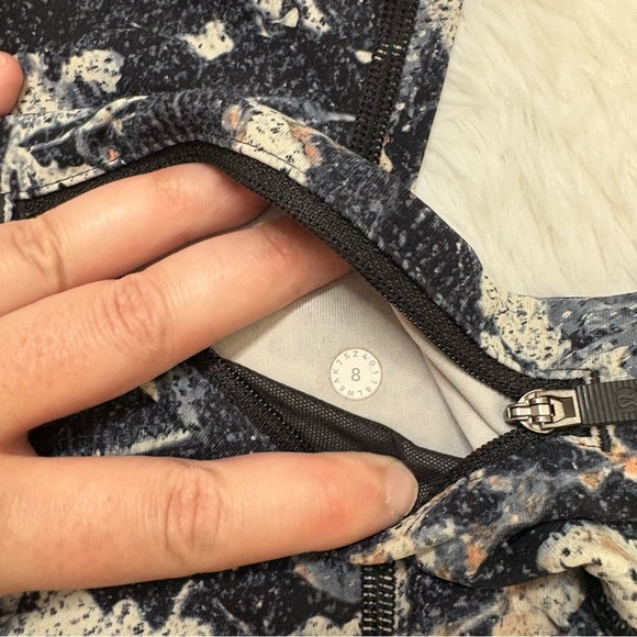 Lululemon Wunder Under Crop 21” 6 - Picture 3 of 3